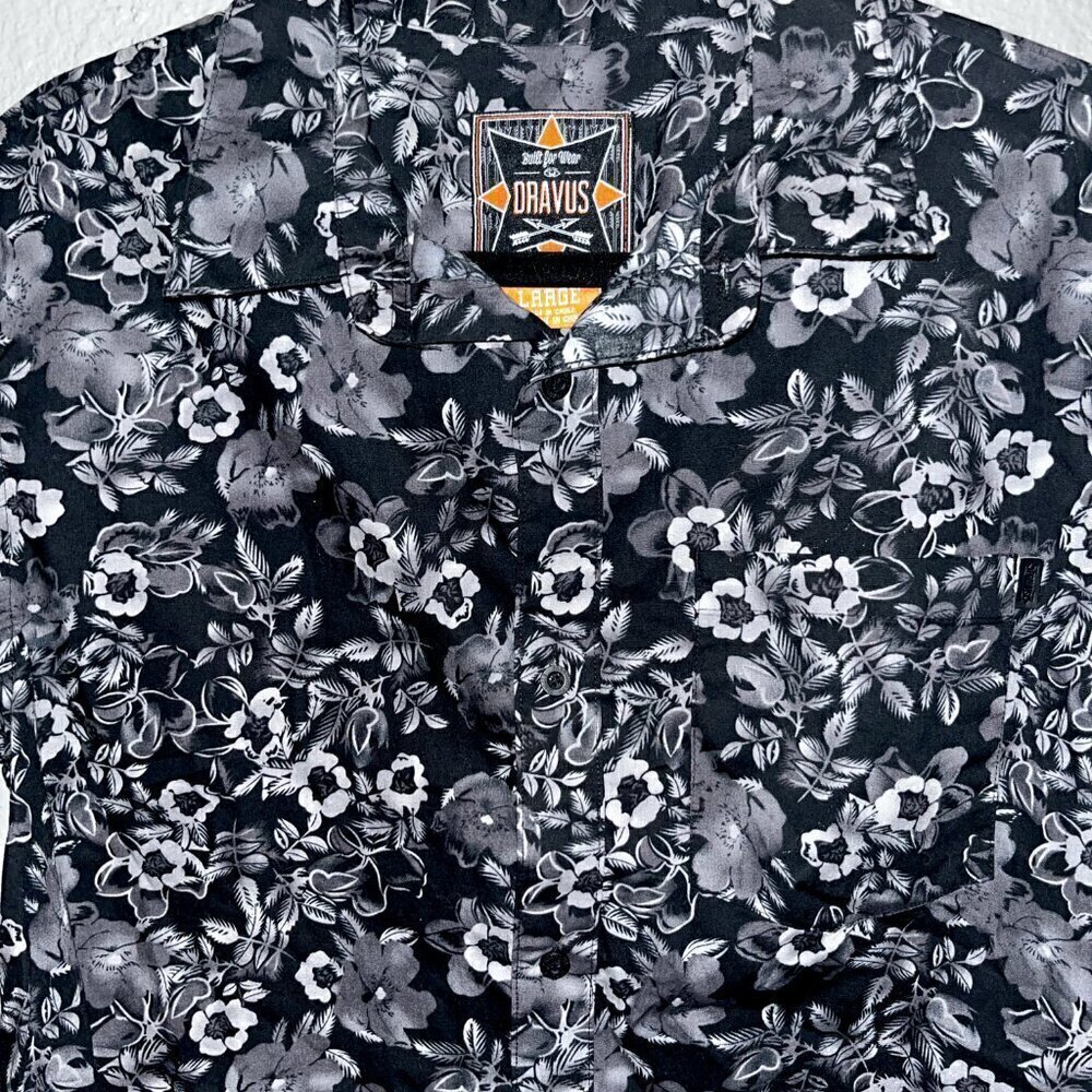 DRAVUS "Built for Wear" Gray & Black Floral Short Sleeve Button Up Men's Shirt L - Picture 2 of 8